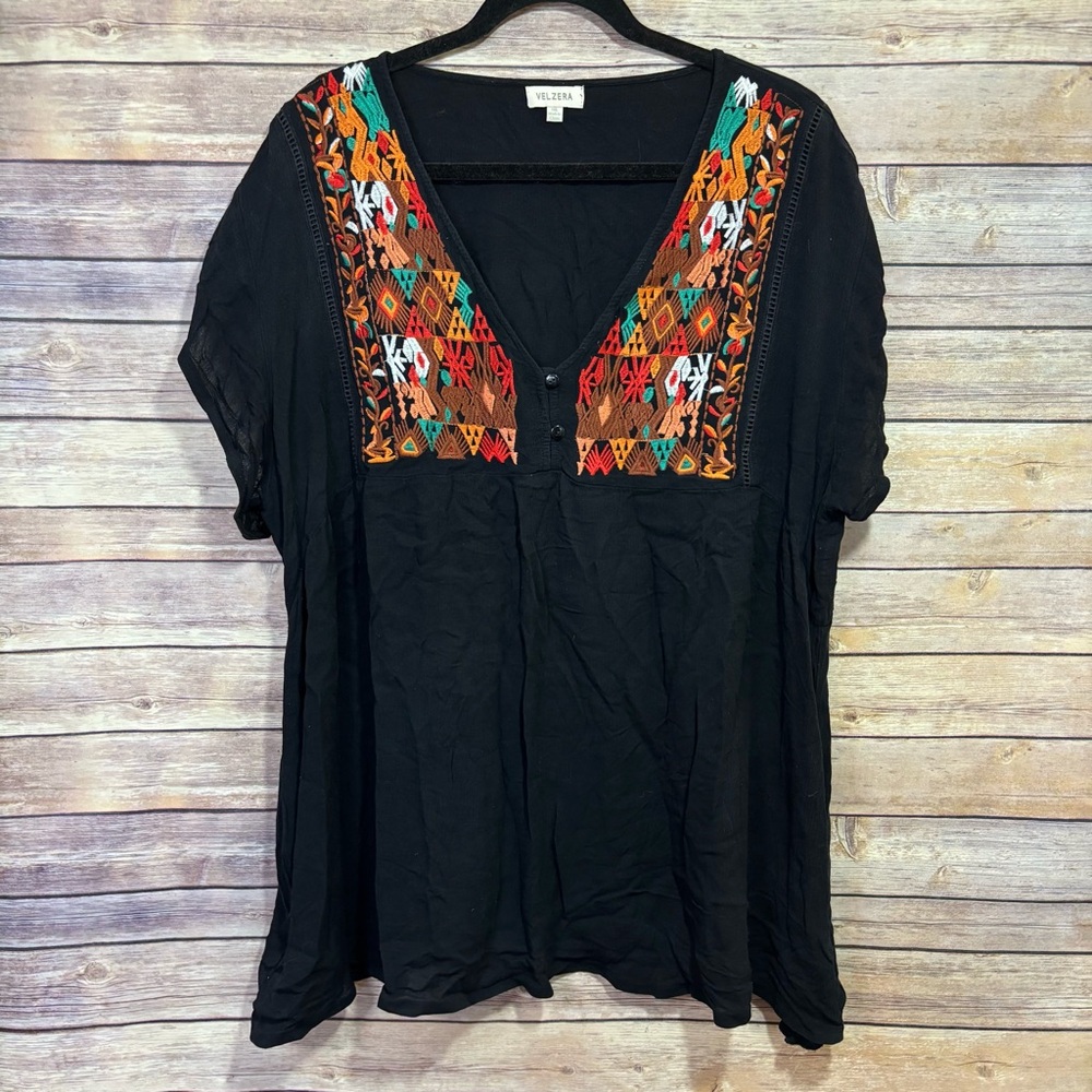 Velzera Embroidered Boho Top Black Short Sleeve Size 1X I1